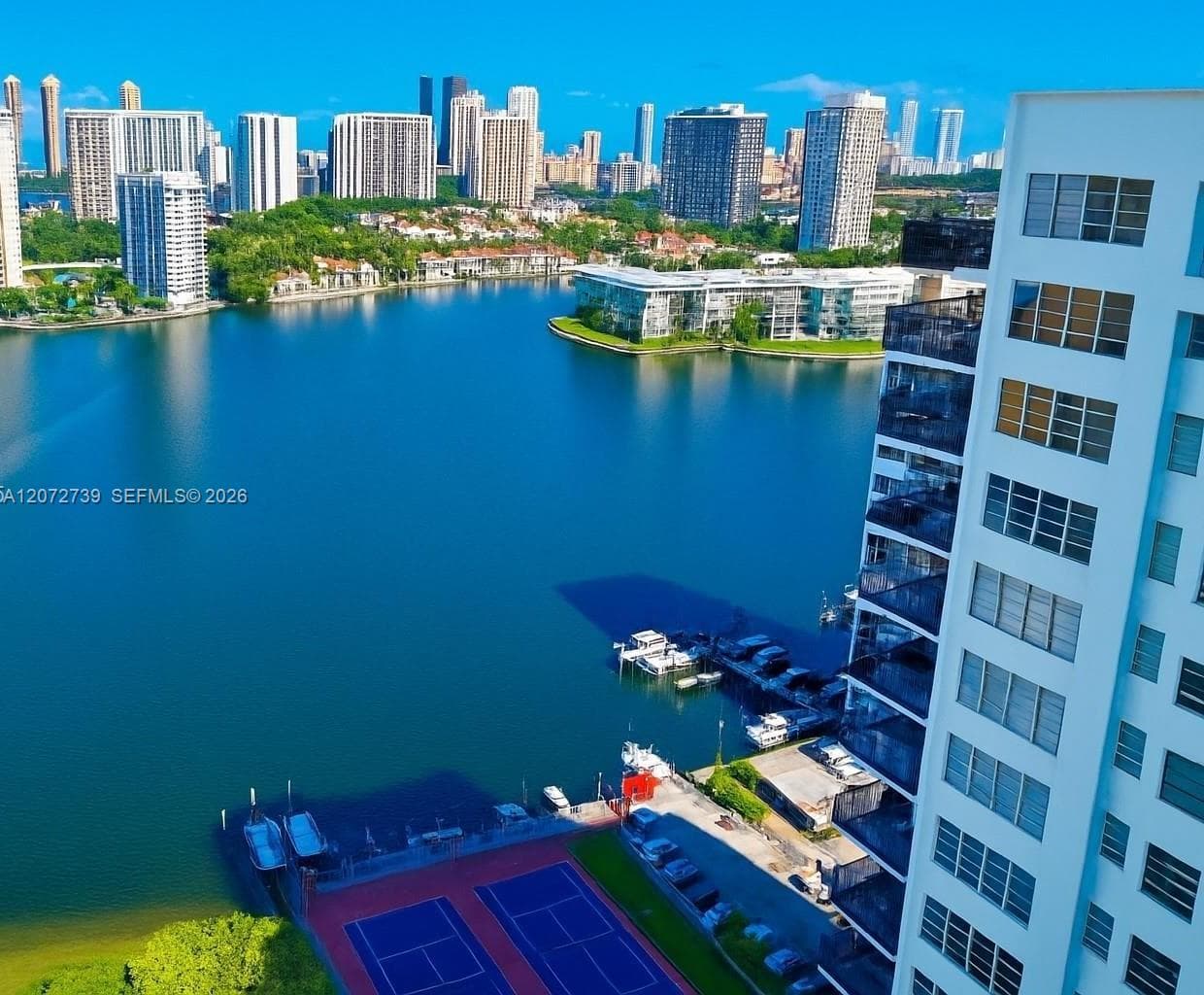2780 NE 183rd St # 717, Aventura, FL 33160