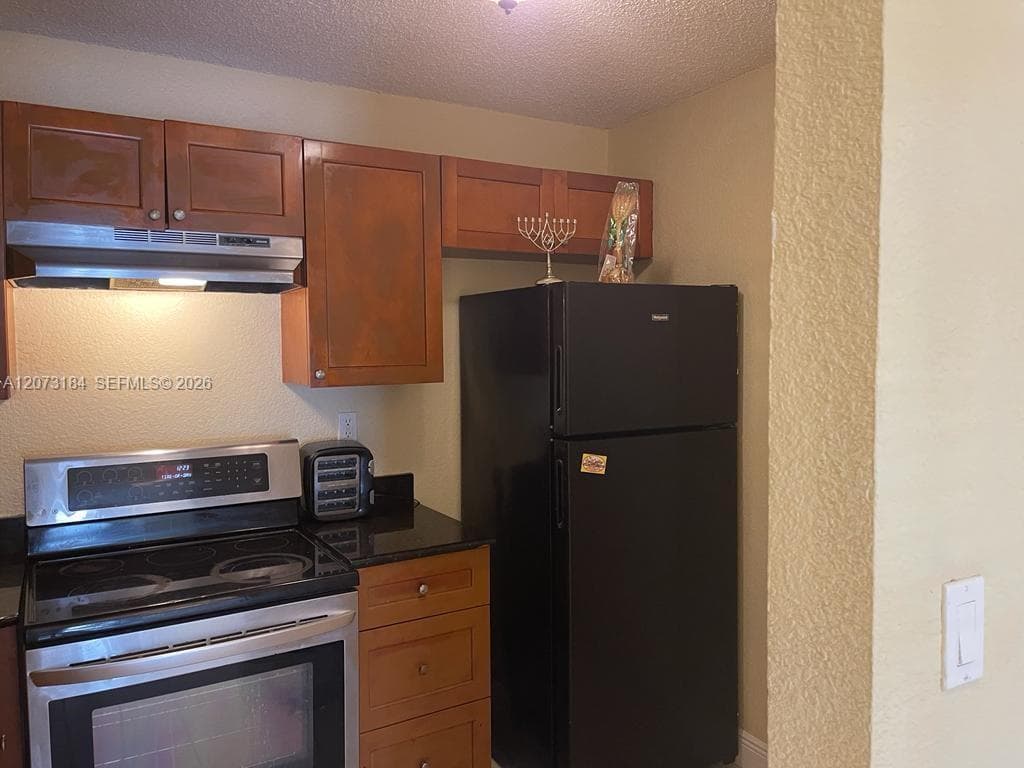4251 NW 5th St # 112, Plantation, FL 33317