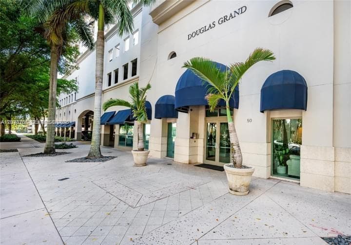 50 Menores Ave # 802, Coral Gables, FL 33134
