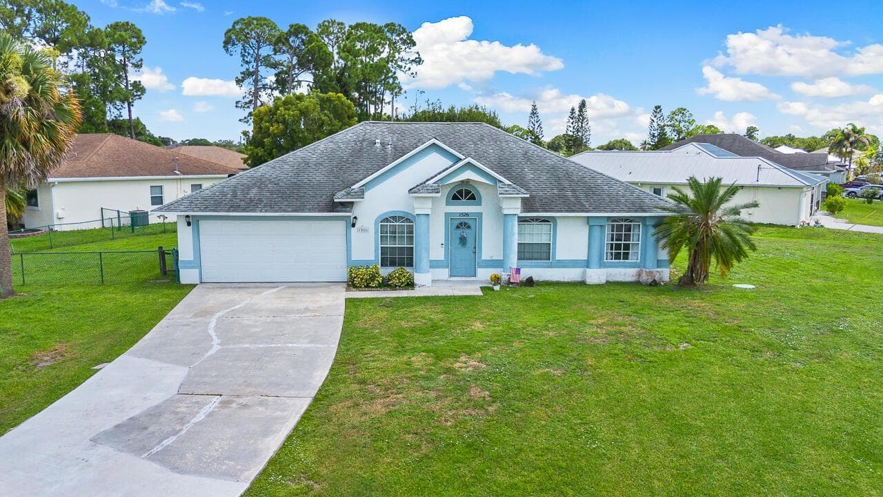 1526 SW Santander Avenue, Port St. Lucie, FL 34953