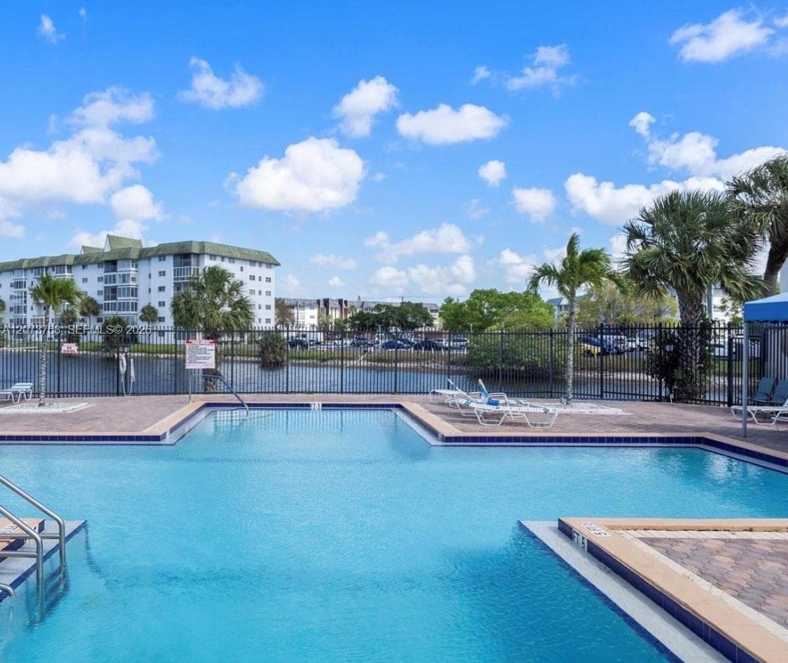 4851 NW 21st St # 510, Lauderhill, FL 33313