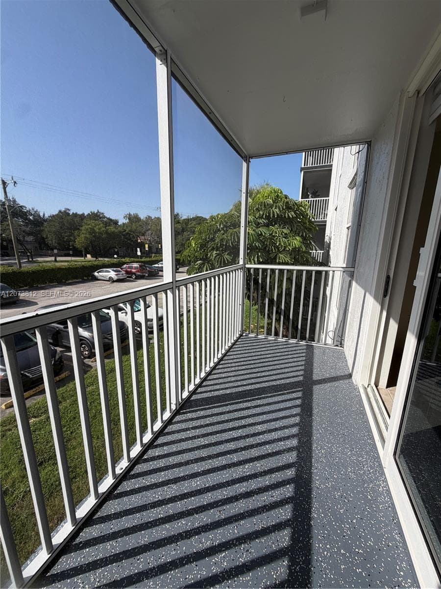 16851 NE 23rd Ave # B214, North Miami Beach, FL 33160