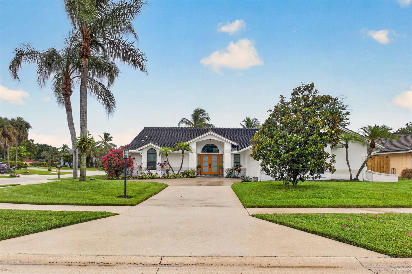 12897 LA ROCHELLE Circle, Palm Beach Gardens, FL 33410