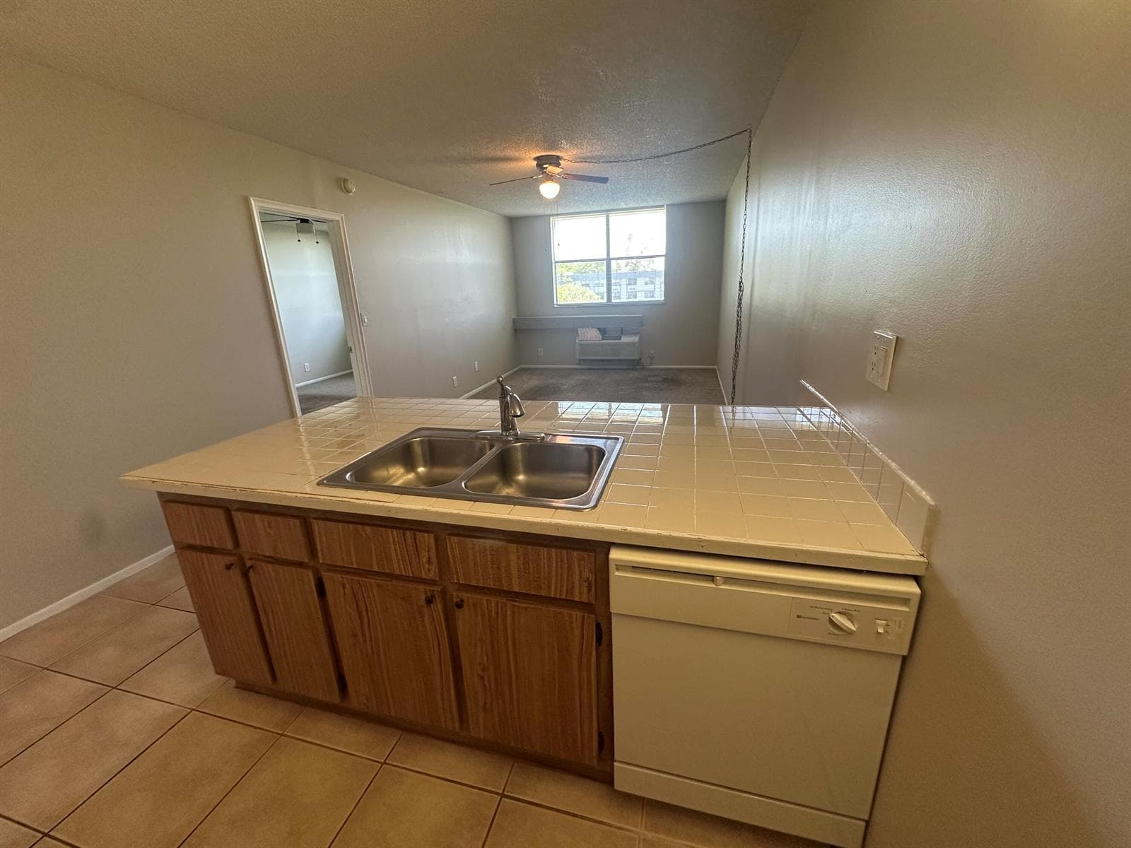 2501 RIVERSIDE Drive # 517-A, Coral Springs, FL 33065