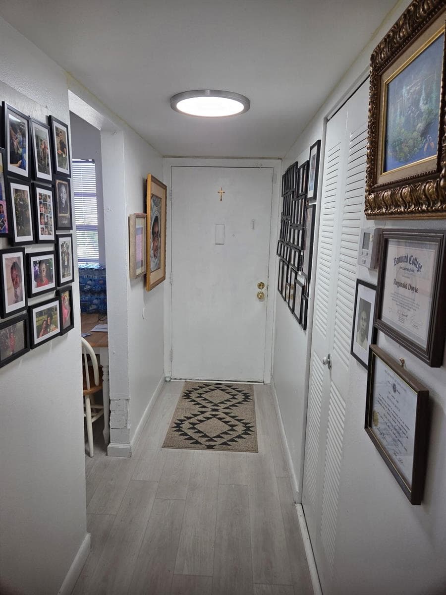 3070 NW 48TH Terrace # 415, Lauderdale Lakes, FL 33313