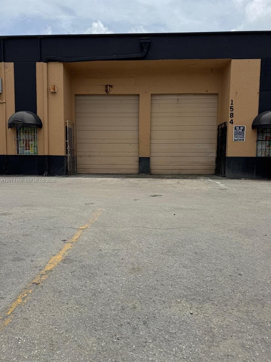 1570 W 39 pl # 1570, Hialeah, FL 33012
