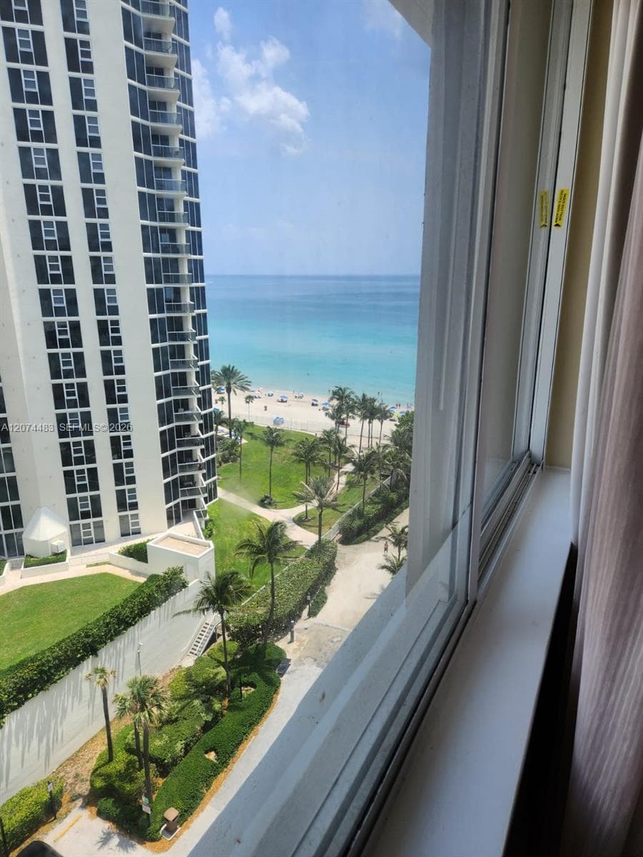 19201 Collins Ave # 1028, Sunny Isles Beach, FL 33160