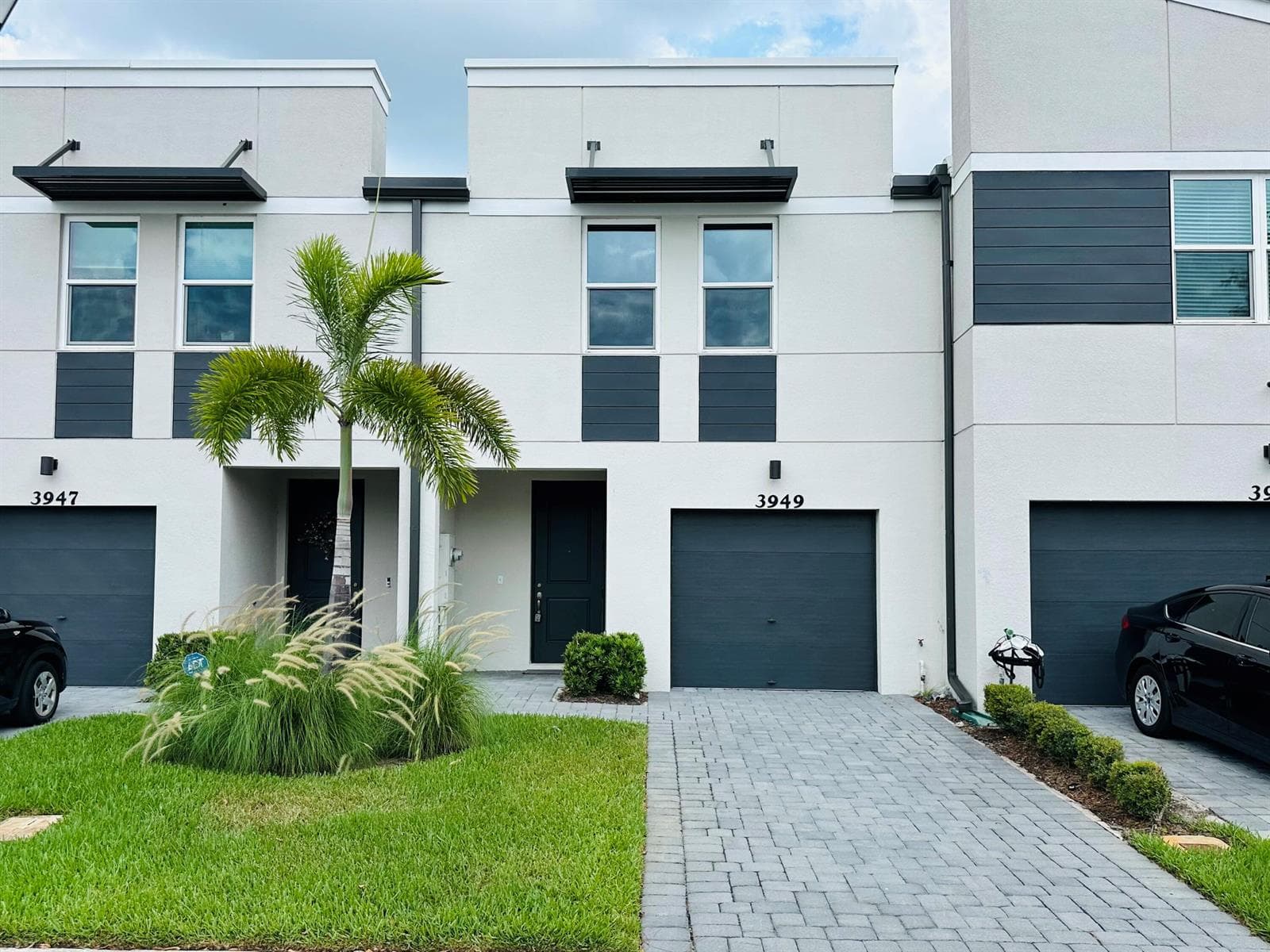 3949 SE MENTMORE Lane, Stuart, FL 34997