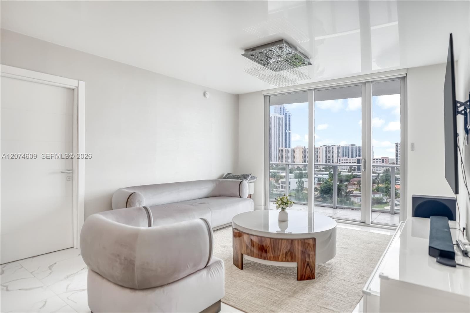 330 Sunny Isles Blvd # 5-906, Sunny Isles Beach, FL 33160