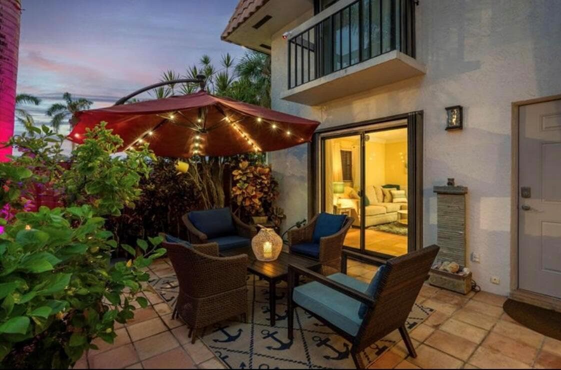 1251 S Federal Highway, Boca Raton, FL 33432