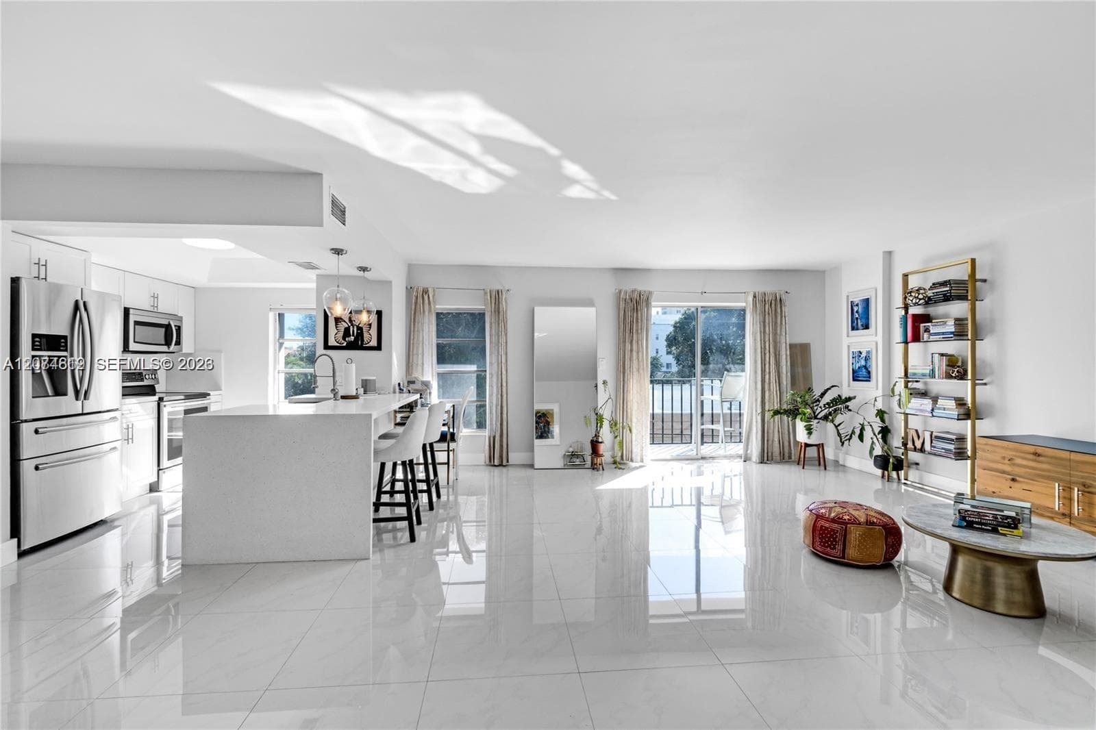 110 Salamanca Ave # 403, Coral Gables, FL 33134