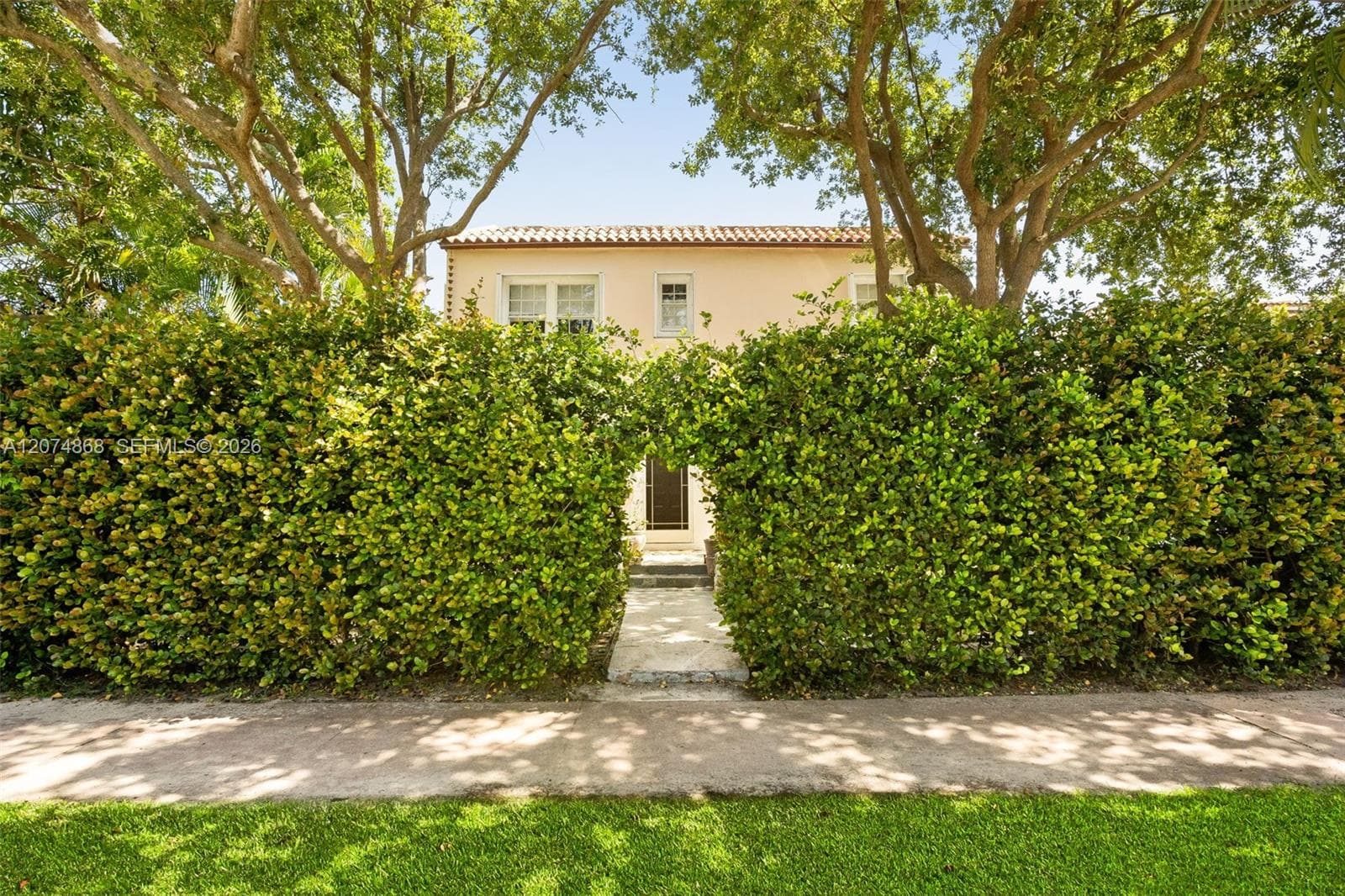 524 W 47th St, Miami Beach, FL 33140