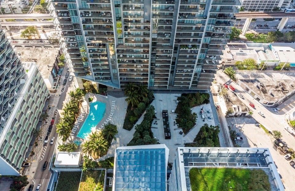 88 SW 7 # 2112, Miami, FL 33130
