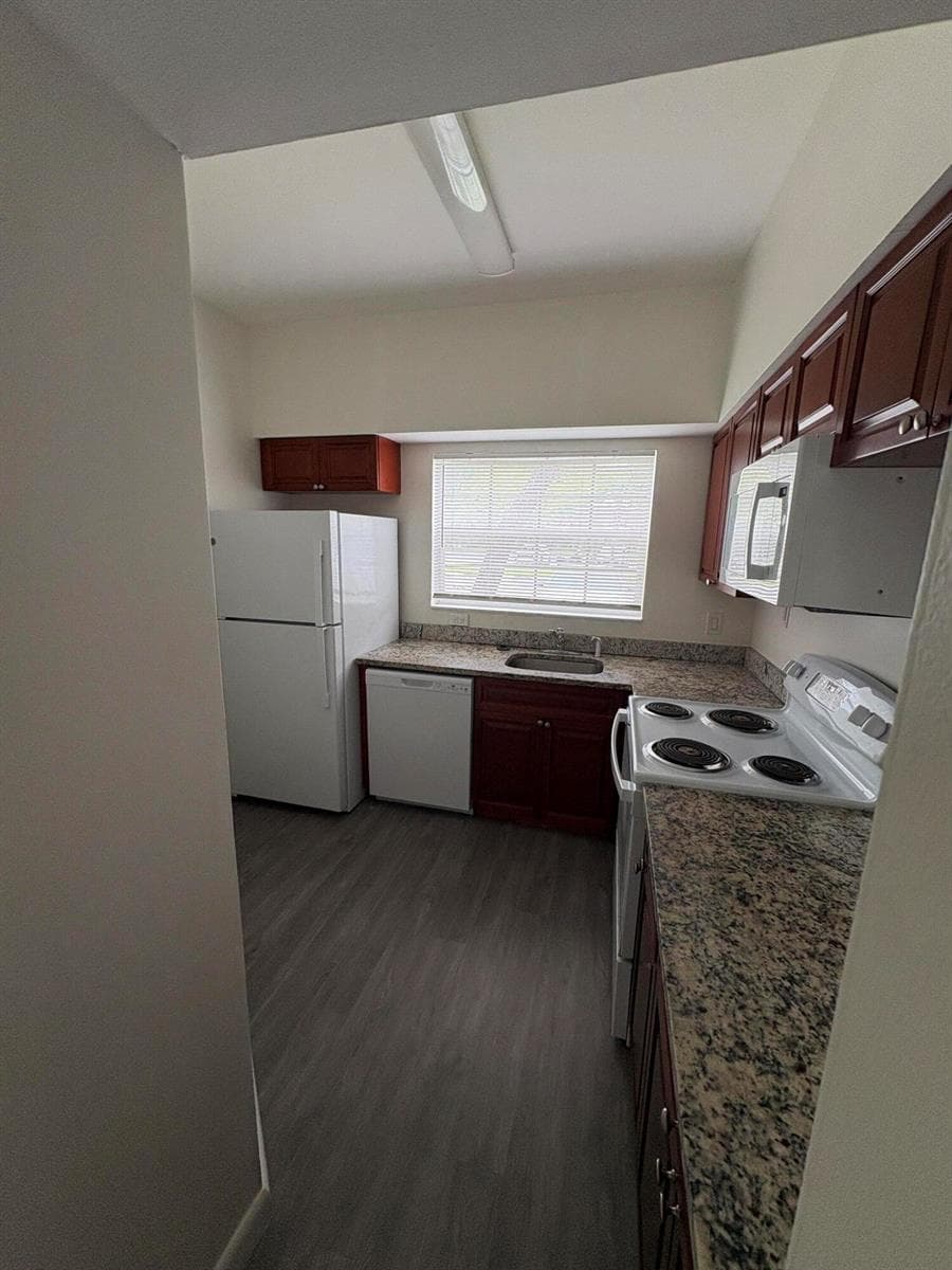 640 CYPRESS CLUB Way # B12, Deerfield Beach, FL 33064