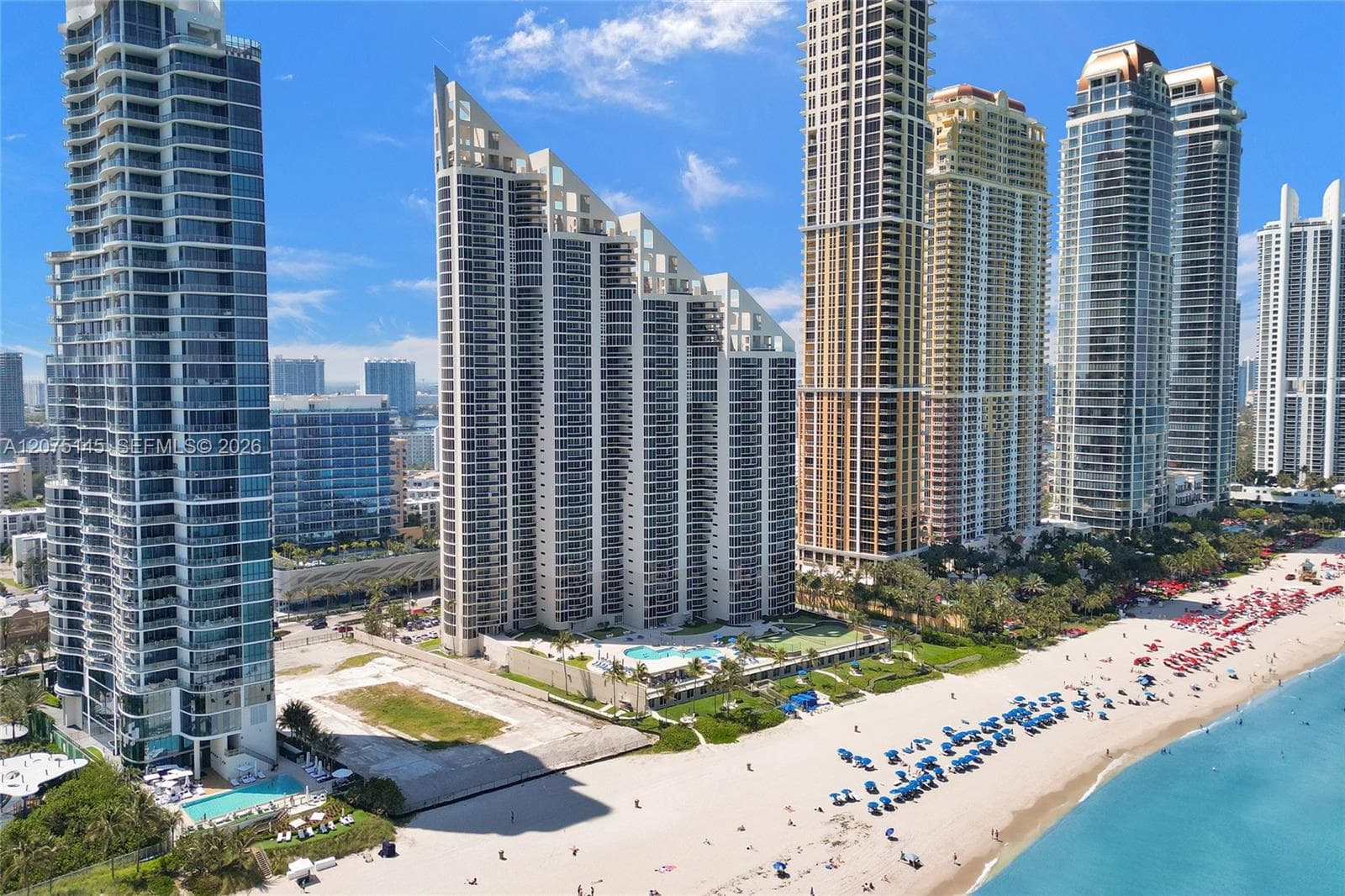 17555 Collins Ave # 802, Sunny Isles Beach, FL 33160