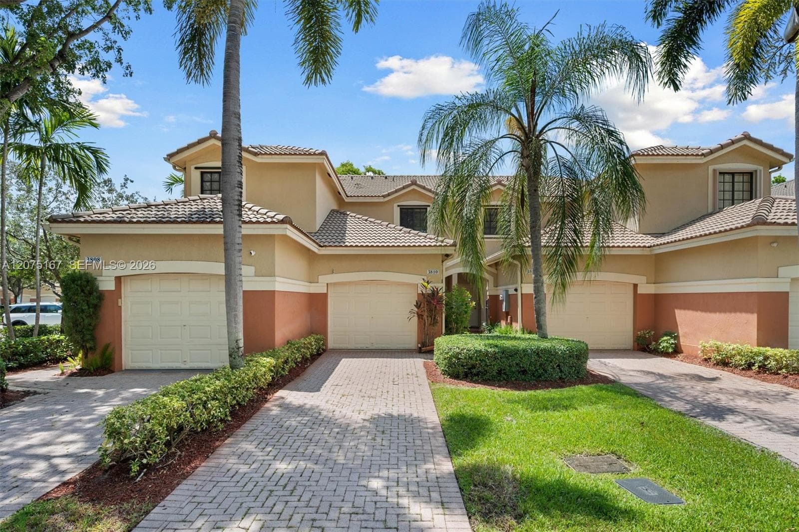 3810 Tree Top Dr, Weston, FL 33332
