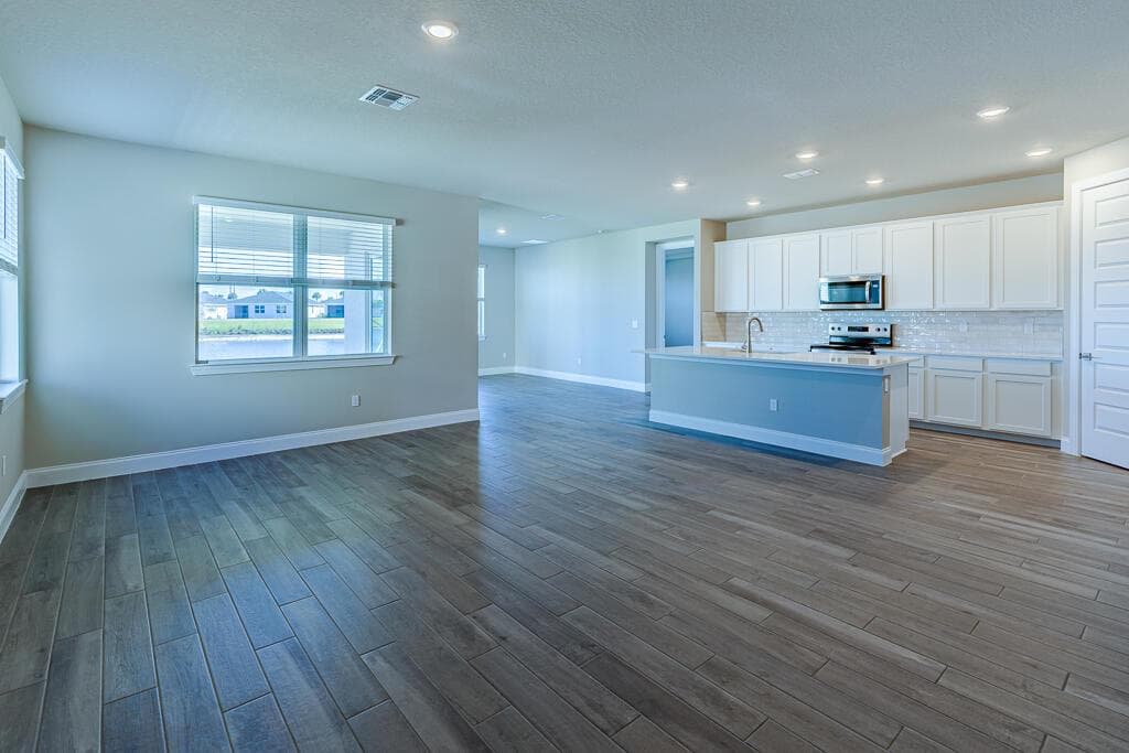 9002 DAHLIA Circle, Port St. Lucie, FL 34986
