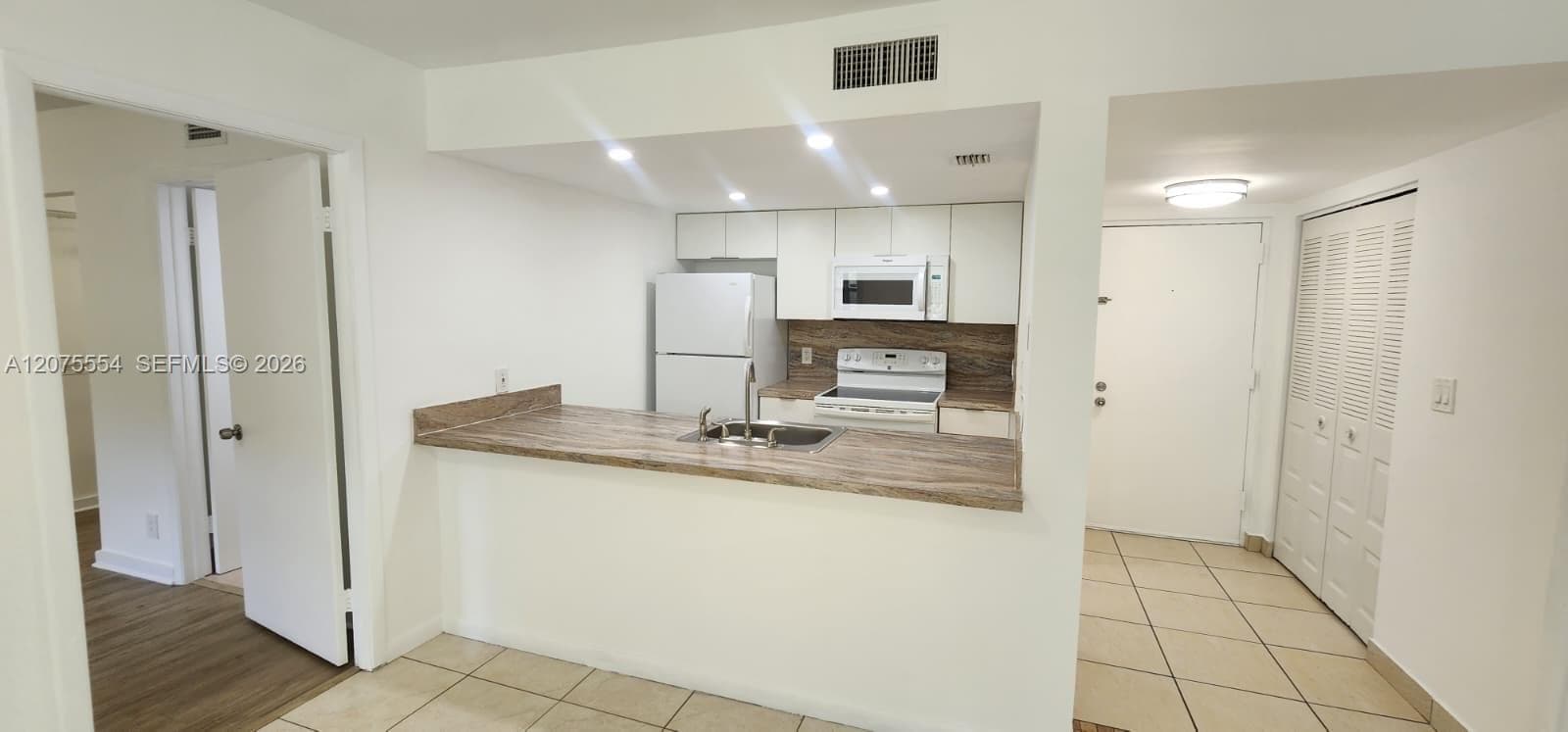 8160 Geneva Ct # 104, Doral, FL 33166