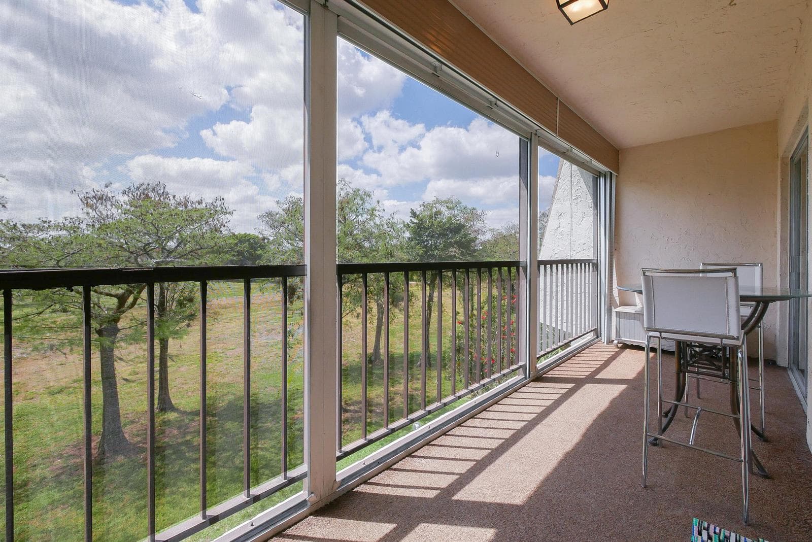6080 NW 44th Street NW # Apt 414, Lauderhill, FL 33319