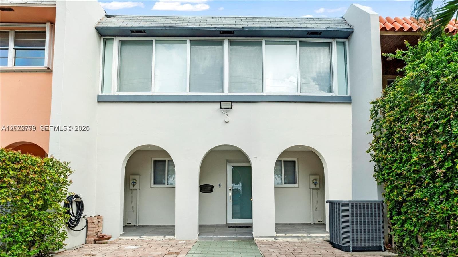 7025 W 3rd Ct, Hialeah, FL 33014