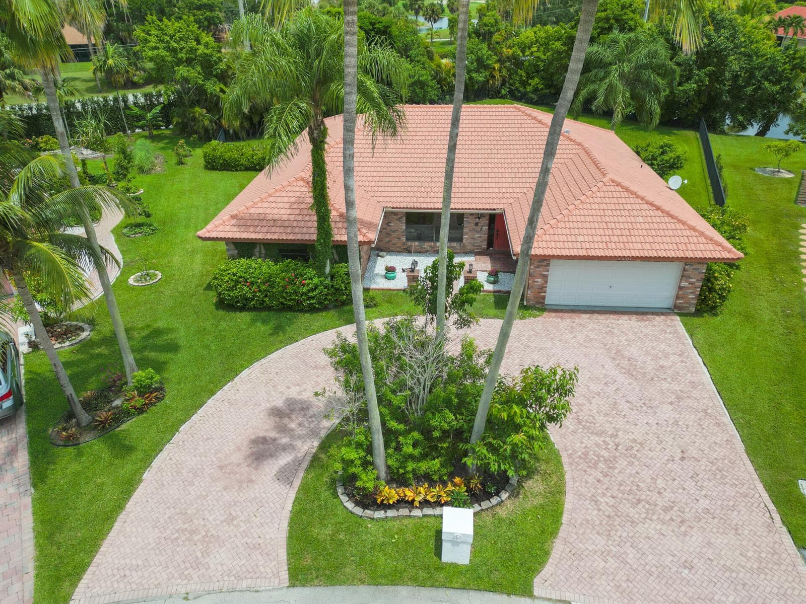 8501 NW 80 Street, Tamarac, FL 33321
