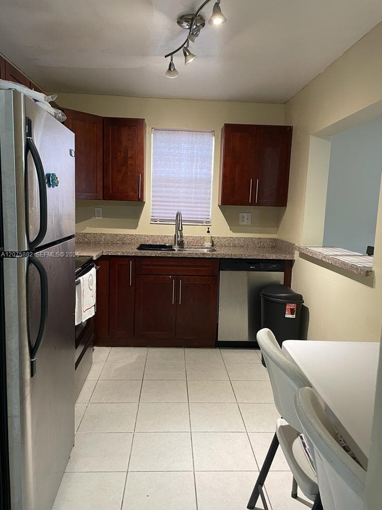 4167 NW 90th Ave # 101, Coral Springs, FL 33065