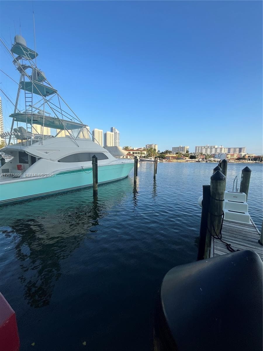 400 Sunny Isles Blvd, Sunny Isles Beach, FL 33160