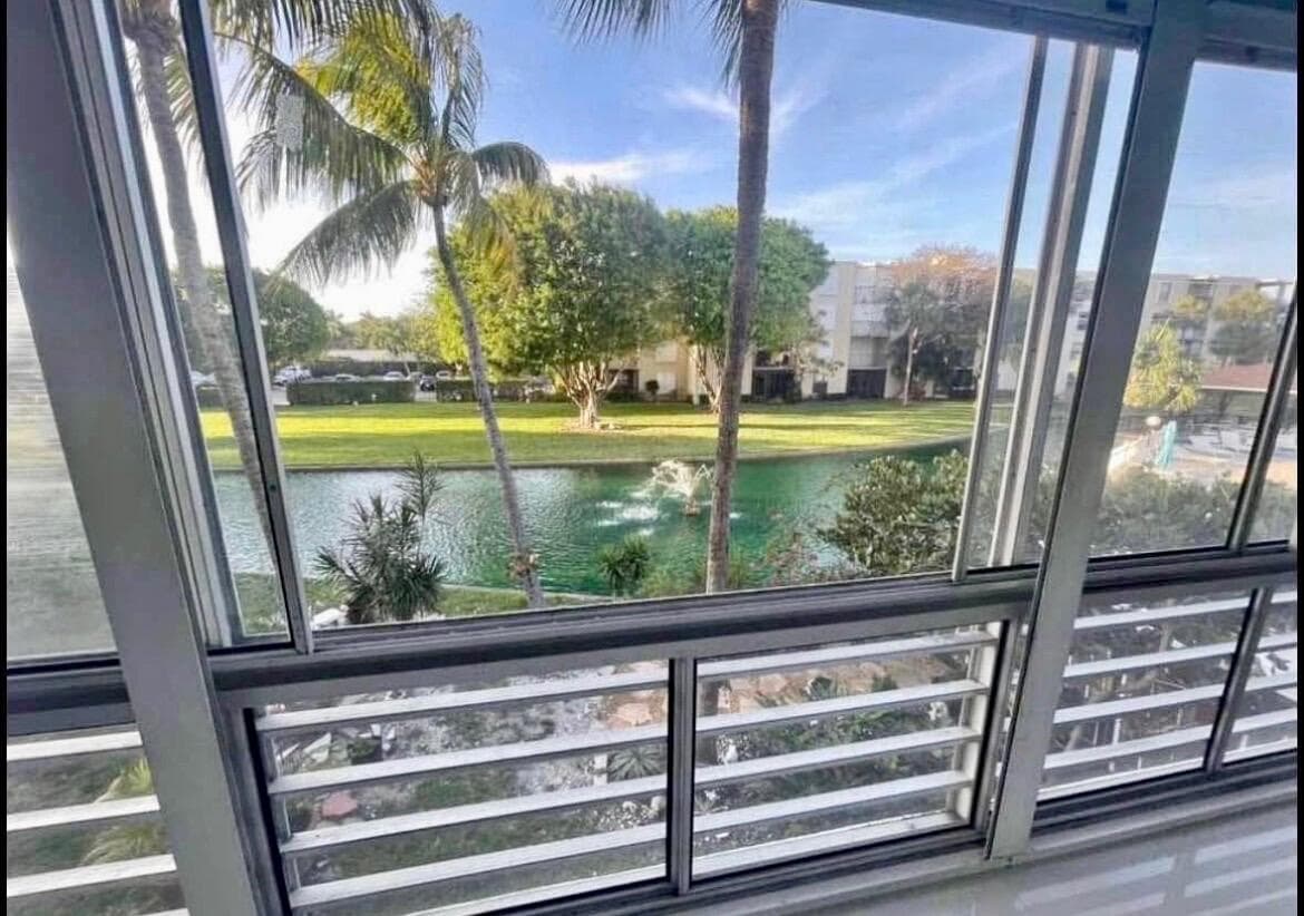 209 Waterway Drive S # 209, Lantana, FL 33462
