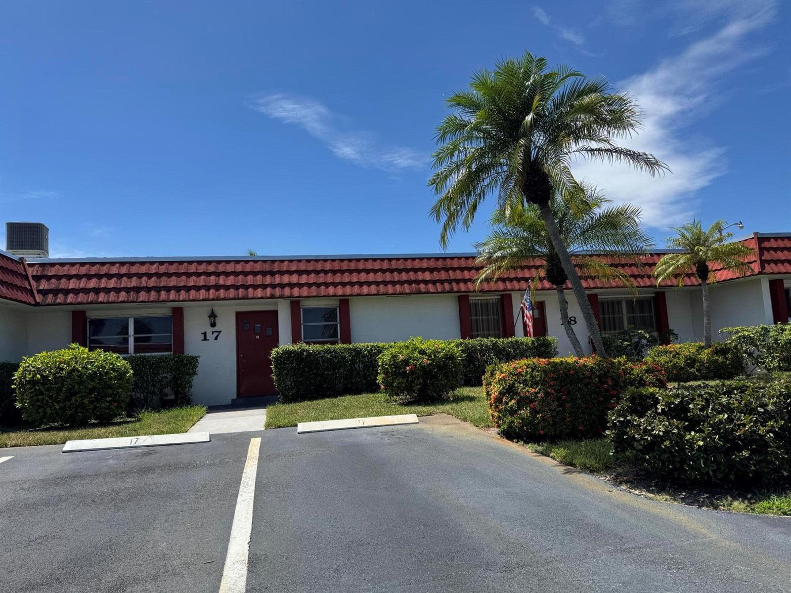 5800 FERNLEY Drive W # 17, West Palm Beach, FL 33415
