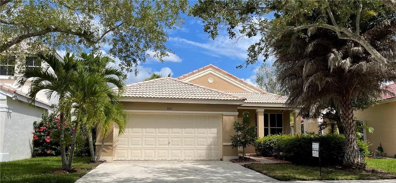 824 Savannah Falls Drive, Weston, FL 33327