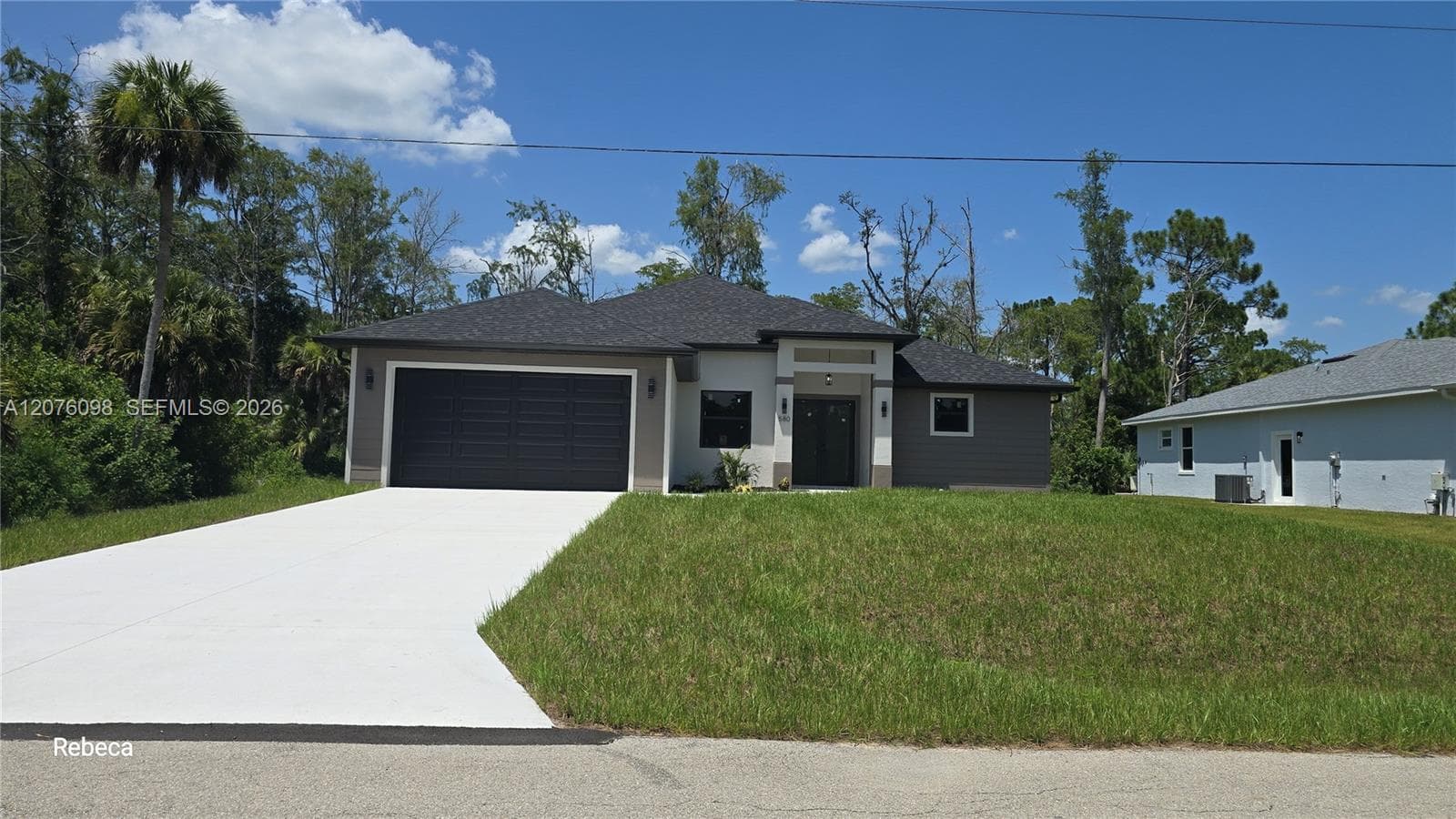 580 WOODVIEW DR, Lehigh Acres, FL 33972