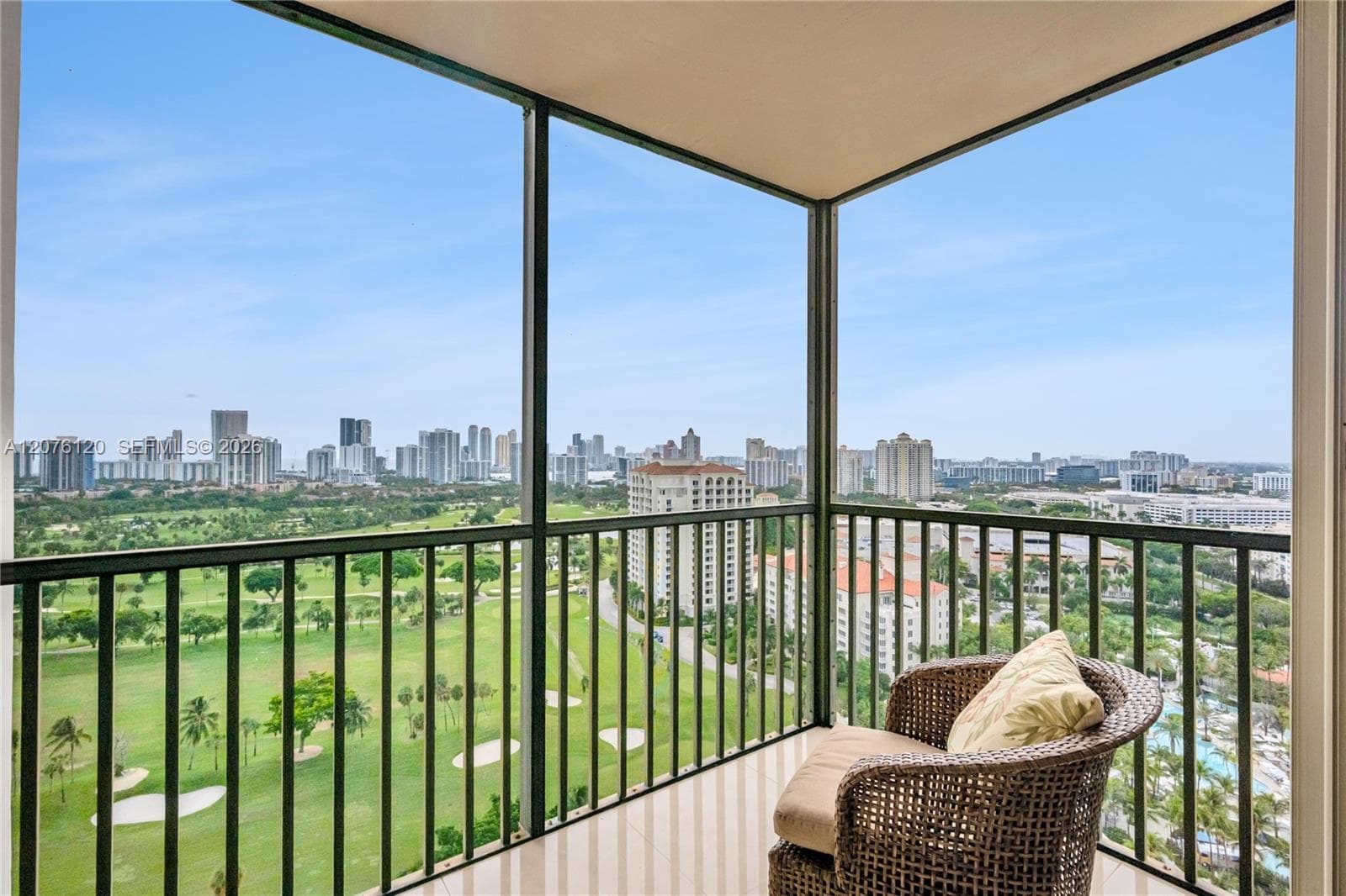20335 W Country Club Dr # 2409, Aventura, FL 33180