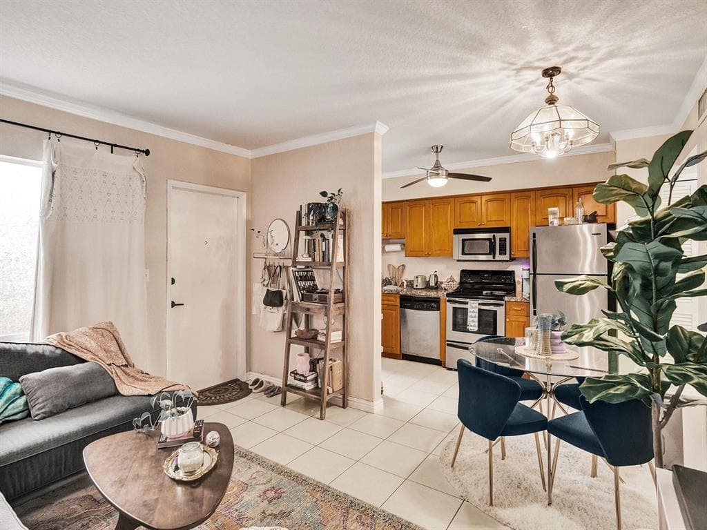 2190 SE 5TH Street # 4-A, Pompano Beach, FL 33062
