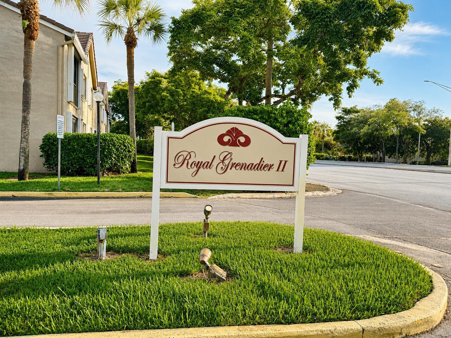 9641 RIVERSIDE # F5, Coral Springs, FL 33071