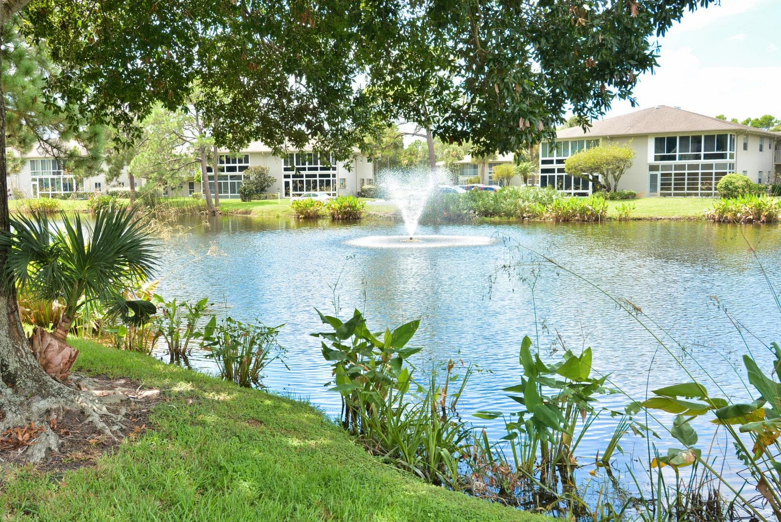 10 LAKE VISTA Trail # 203, Port St. Lucie, FL 34952