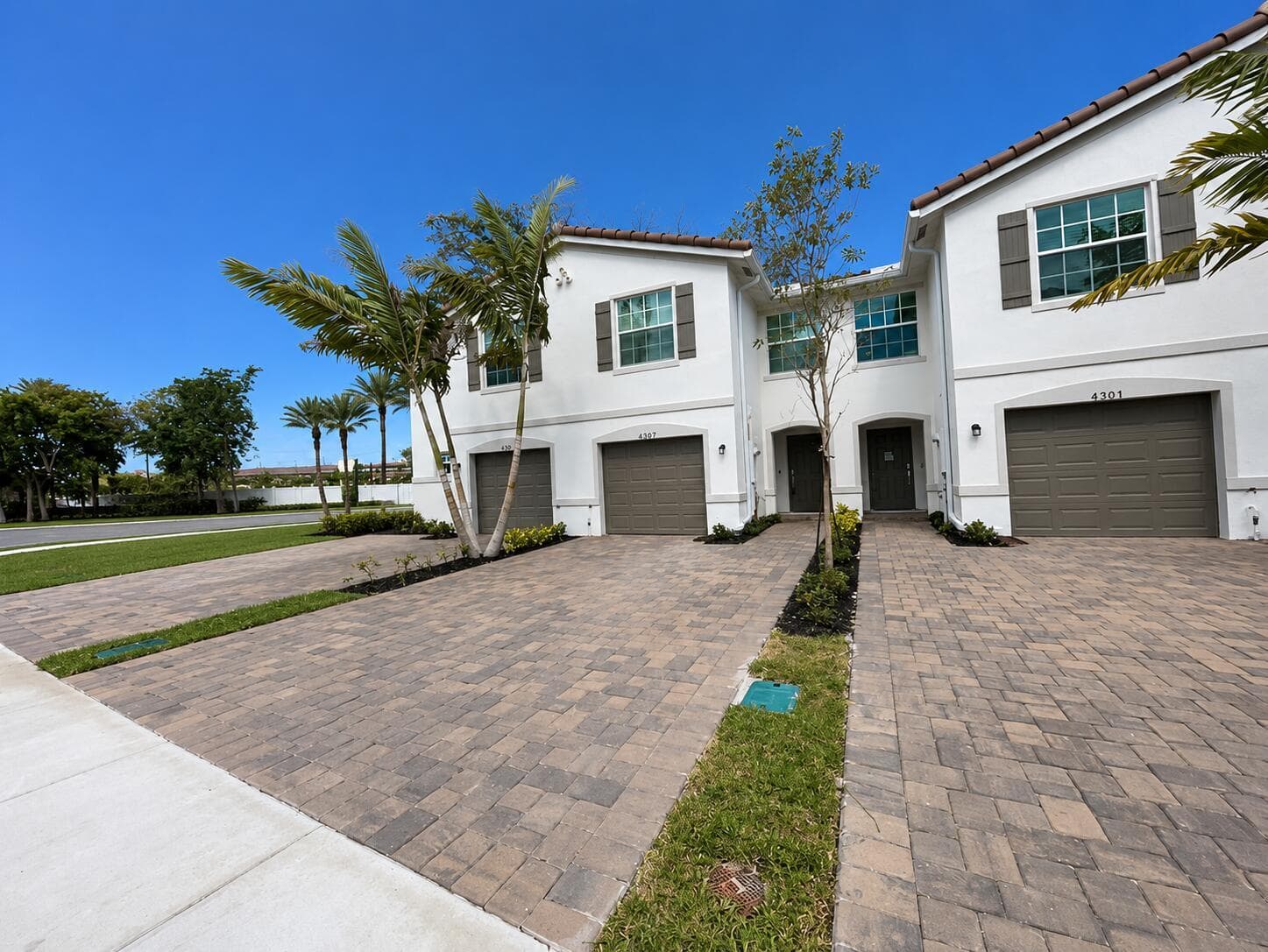 6907 Broadwater Lane, Lake Worth, FL 33467