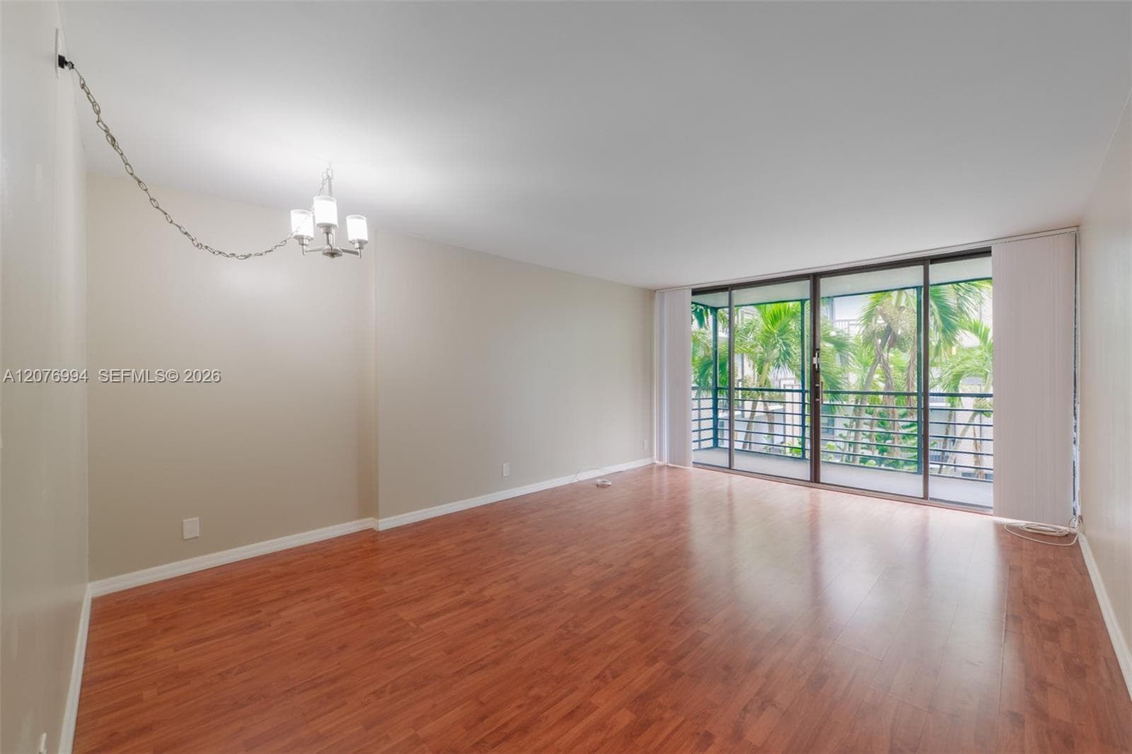 20500 W Country Club Dr # 406, Aventura, FL 33180