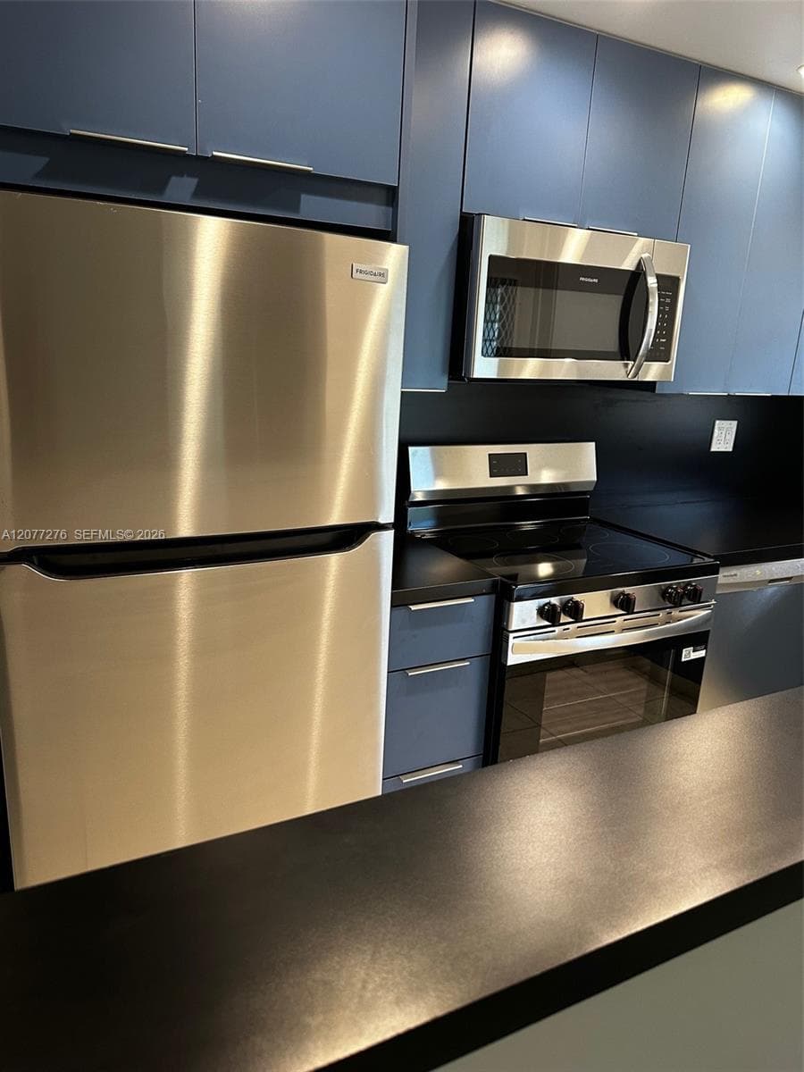 270 Layne Blvd # 114, Hallandale Beach, FL 33009