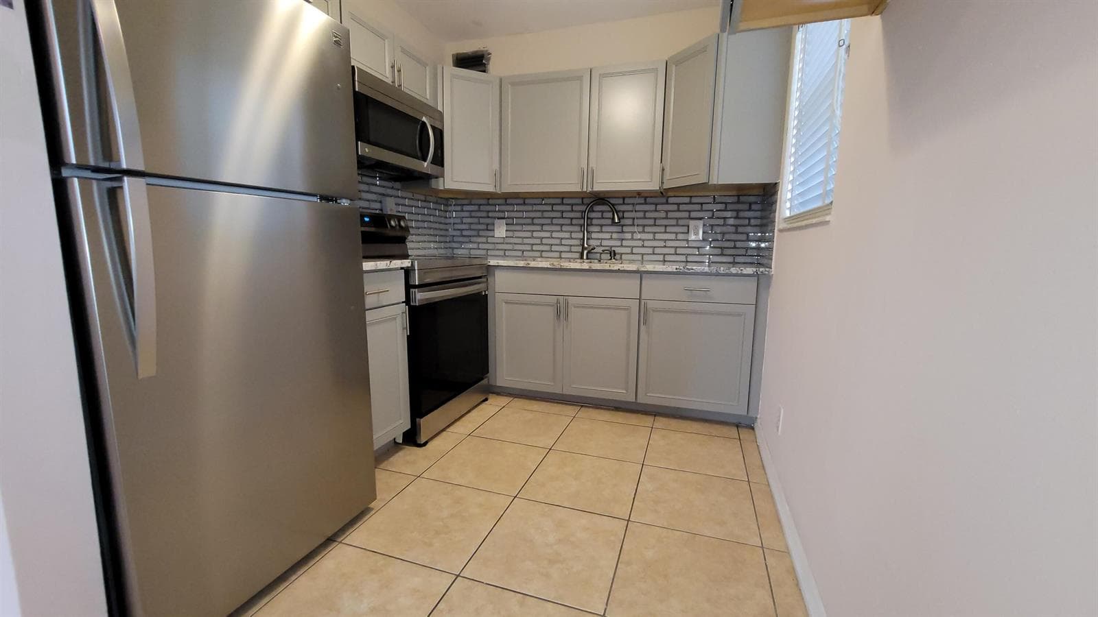 208 EASTHAMPTON I, West Palm Beach, FL 33417