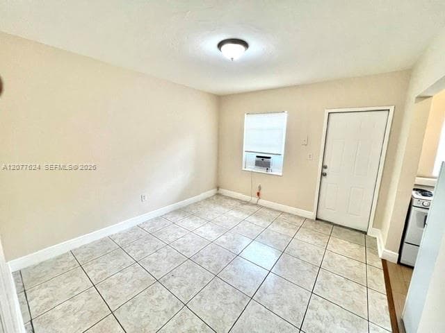 698 NE 85th St # 3, Miami, FL 33138