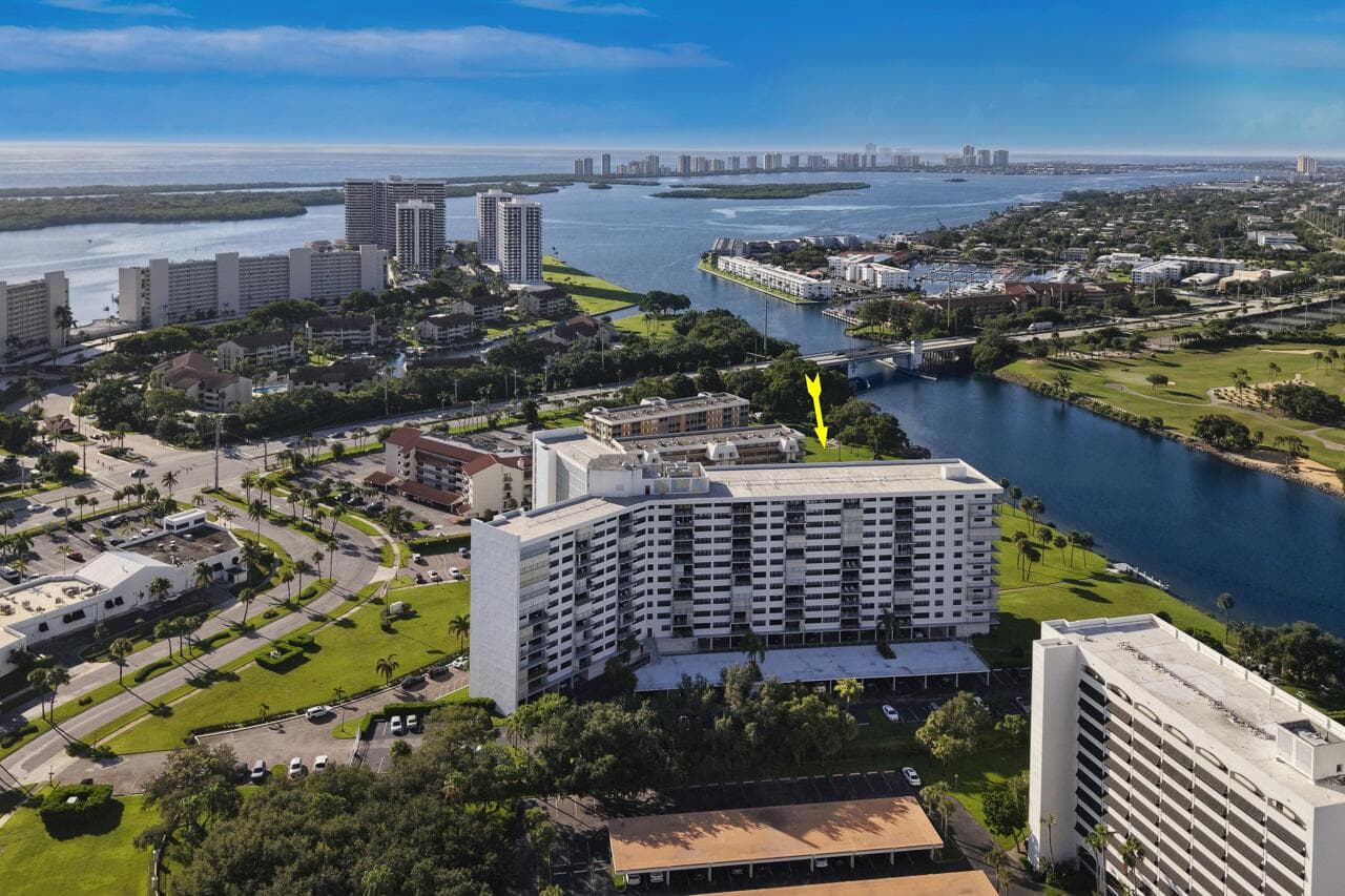 336 GOLFVIEW Road # 605, North Palm Beach, FL 33408