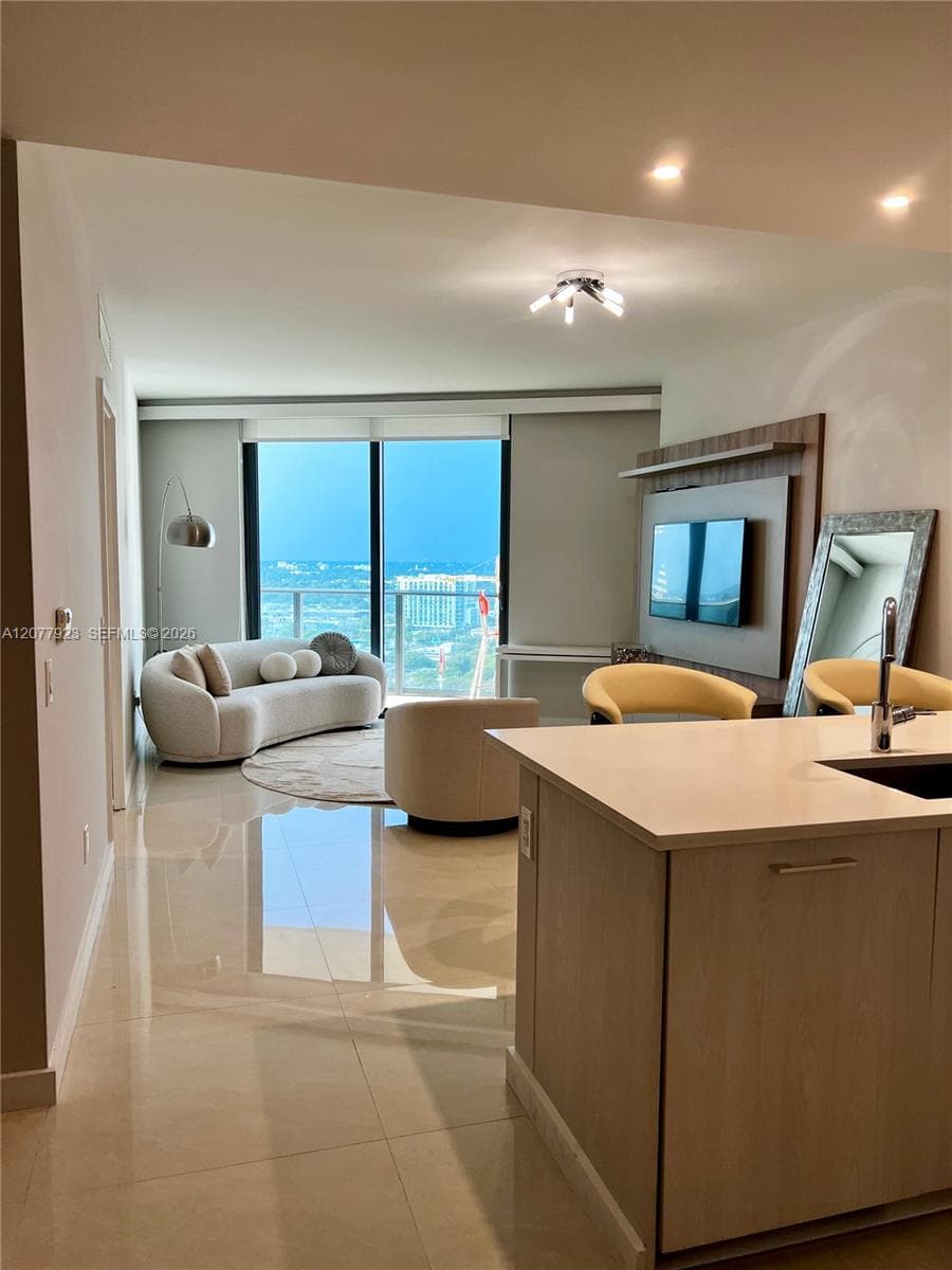 501 NE 31st St # 1910, Miami, FL 33137