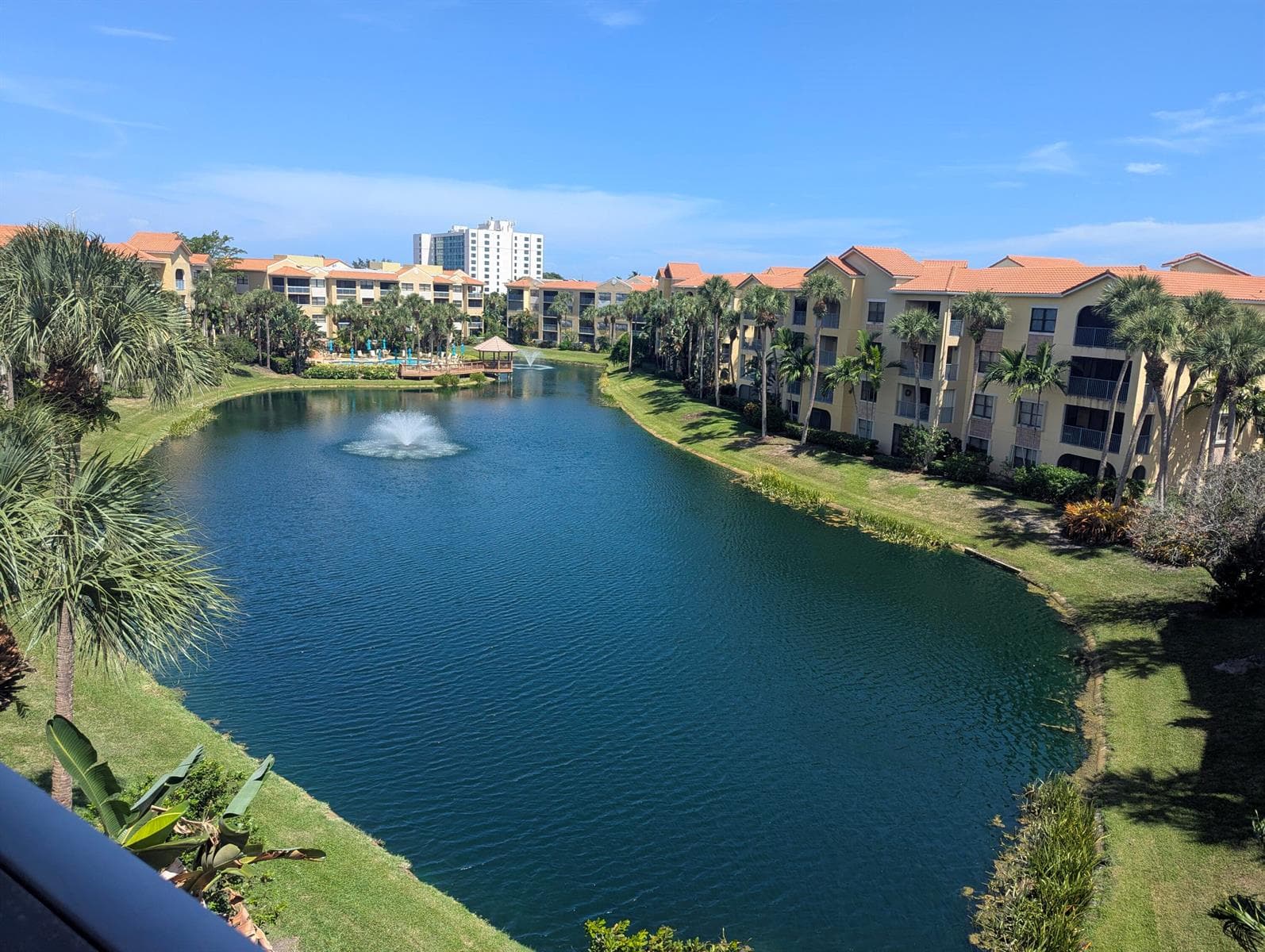 200 UNO LAGO Drive # 405, Juno Beach, FL 33408