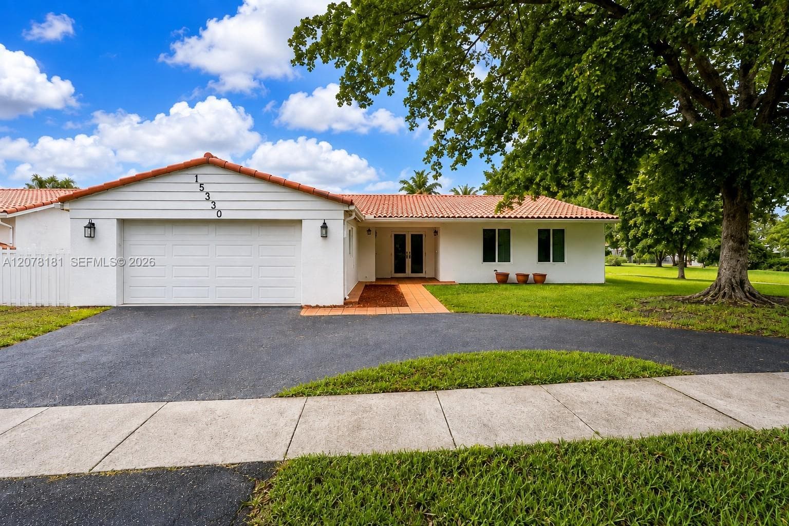 15330 Durnford Dr, Miami Lakes, FL 33014