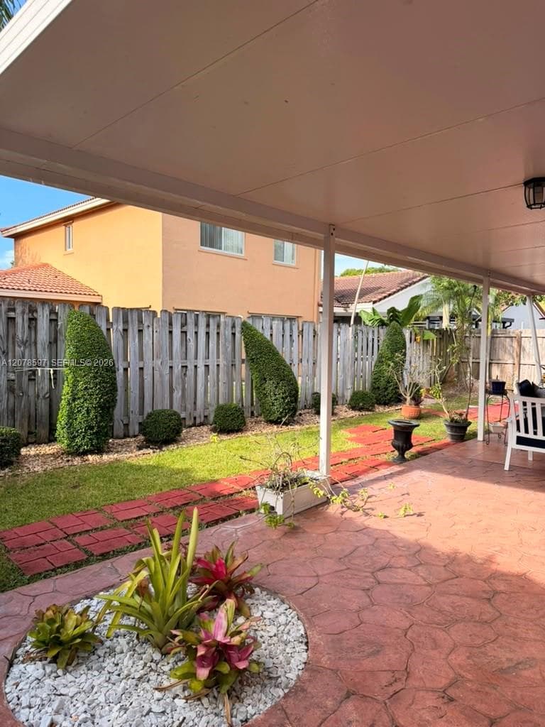 16529 SW 98th Ter, Miami, FL 33196