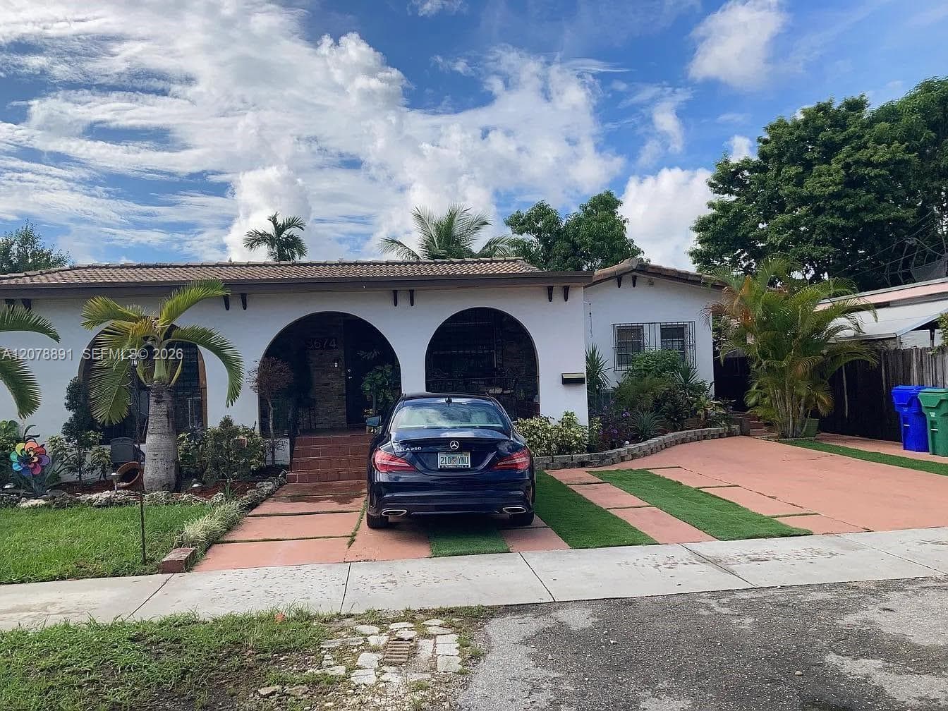 3674 NW 2nd St # 1, Miami, FL 33125