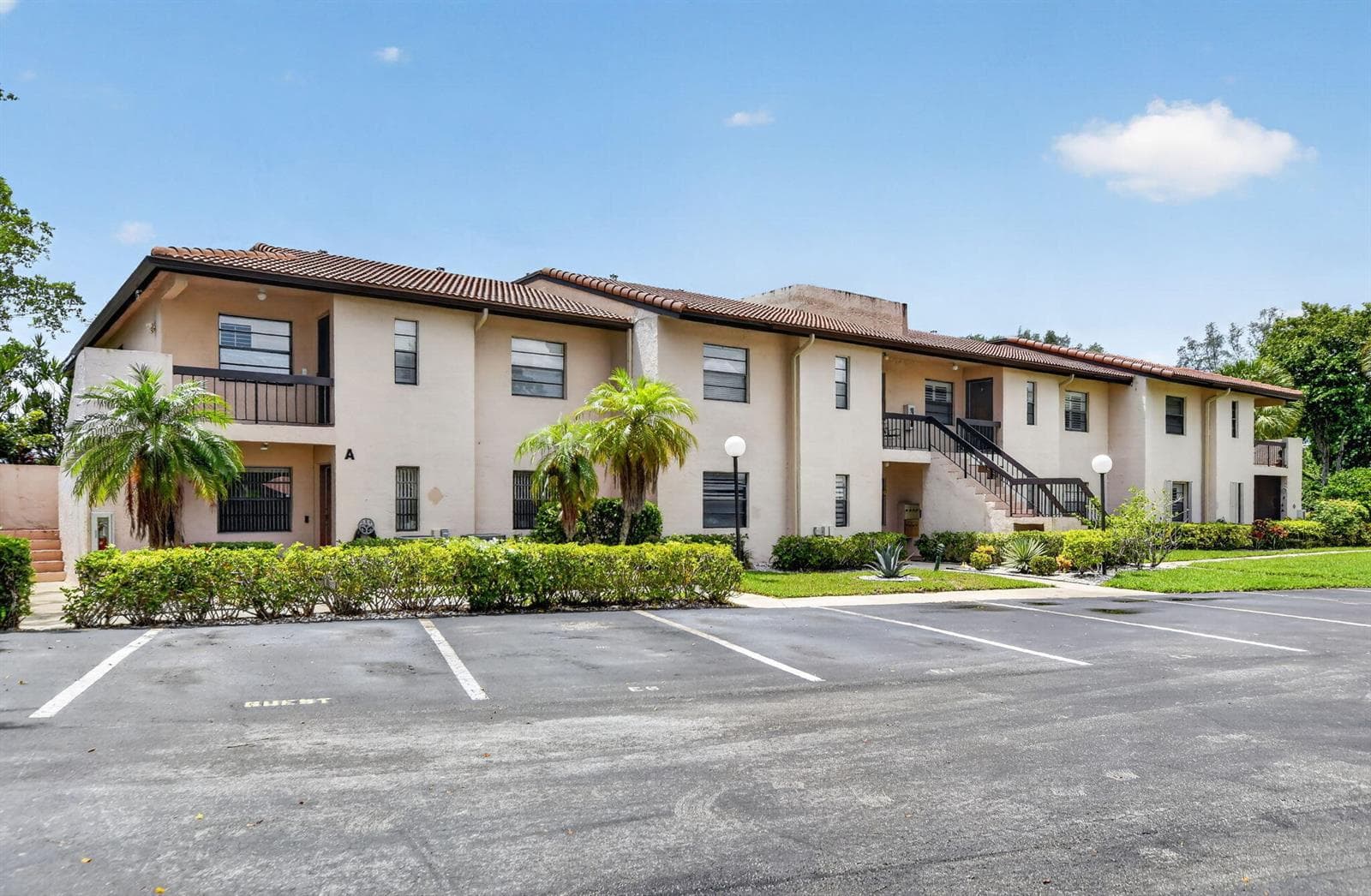 9287 VISTA DEL LAGO # 13 D, Boca Raton, FL 33428