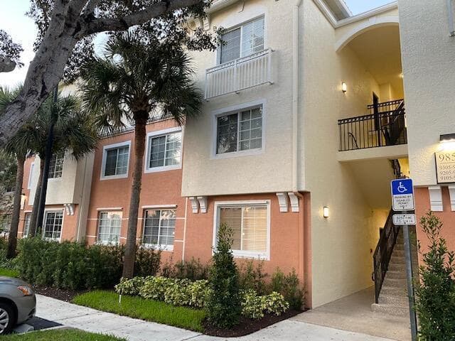 9857 Baywinds Drive # 9105, West Palm Beach, FL 33411