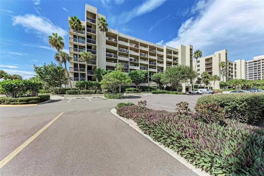 1135 GULF OF MEXICO DRIVE # 504, LONGBOAT KEY, FL 34228