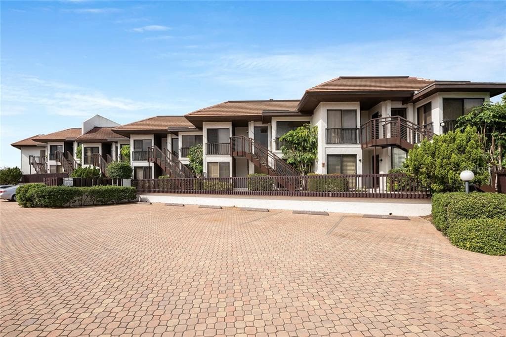 5393 GULF OF MEXICO DRIVE # 208, LONGBOAT KEY, FL 34228